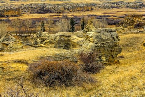 48 hours in Alberta Badlands - Writing on Stone National Park